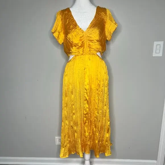 Express Satin V-Neck Flutter Sleeve Pleated Cutout Midi Dress Sz M Yellow Gold - Picture 2 of 11